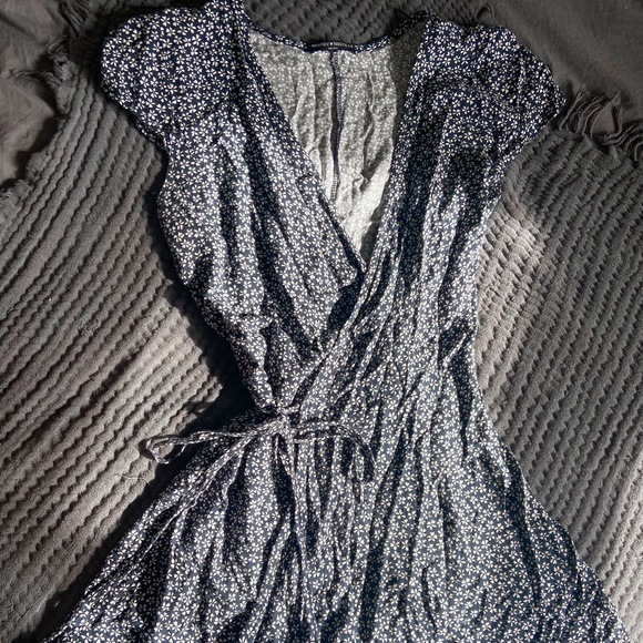 Brandy Melville Floral Wrap Dress - Picture 3 of 9